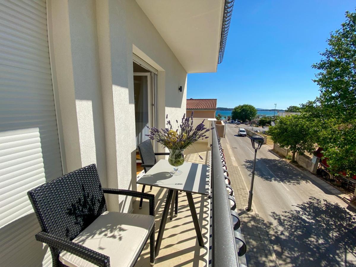 Apartments Dalmatino Vodice Exterior foto